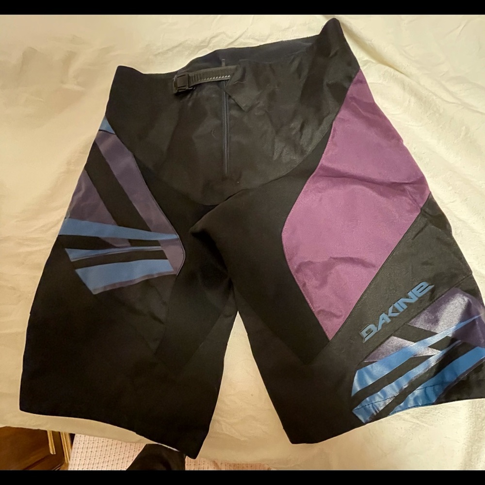 Dakine Descent Mountain Biking Shorts men’s size M